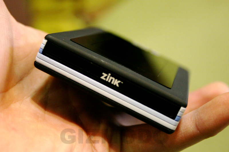Illustration for article titled First Hands On: The Zink Bluetooth Camphone Printer